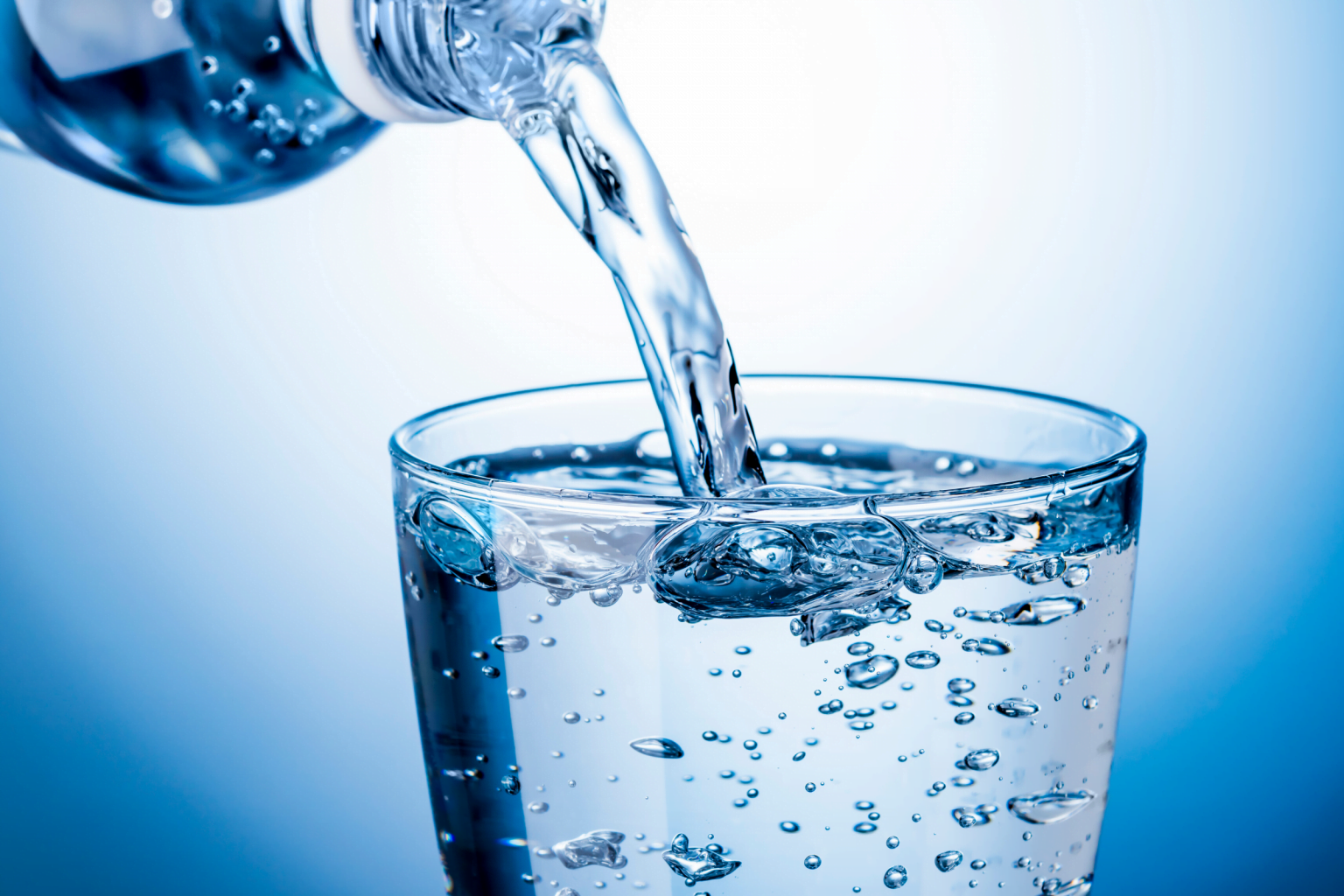 Sparkling water và sự khác biệt với Club Soda, Seltzer, Tonic Water